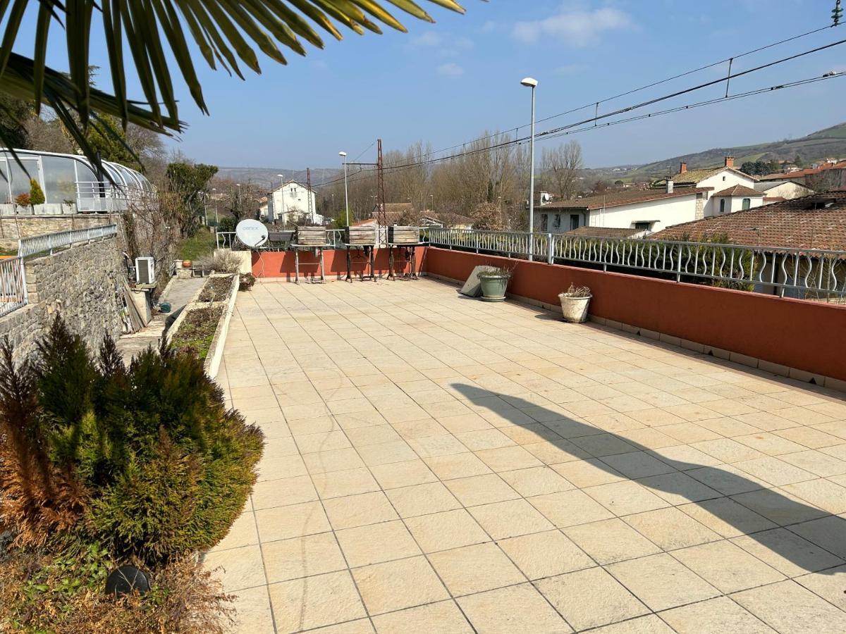 Le Mas De Campels Apartamento Saint-Georges-de-Luzençon Exterior foto