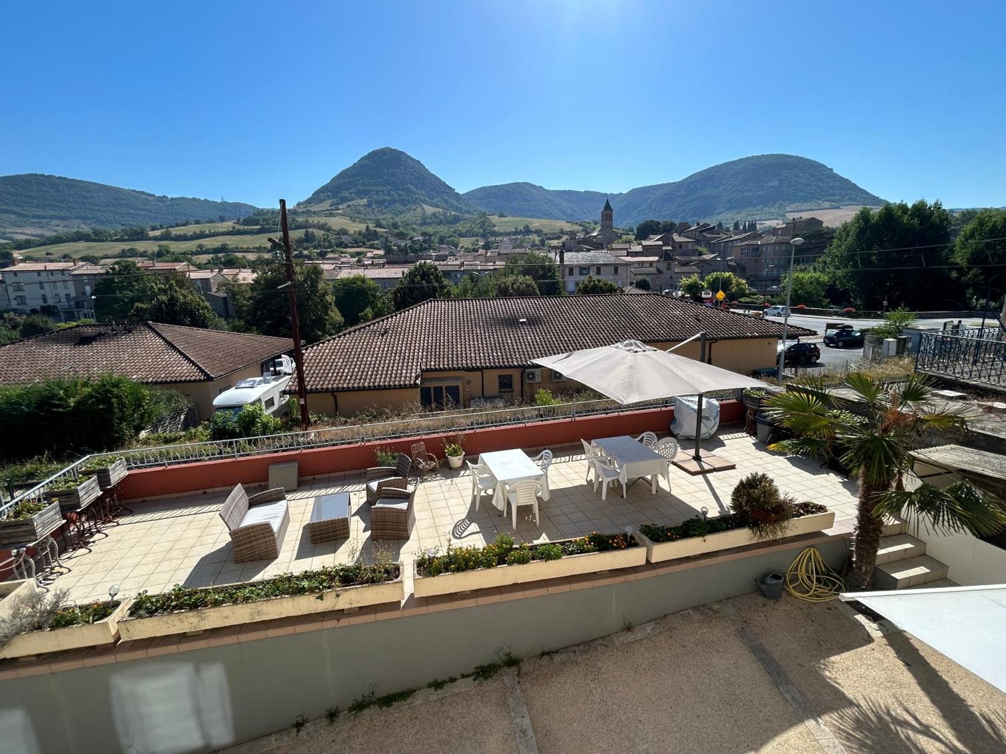 Le Mas De Campels Apartamento Saint-Georges-de-Luzençon Exterior foto
